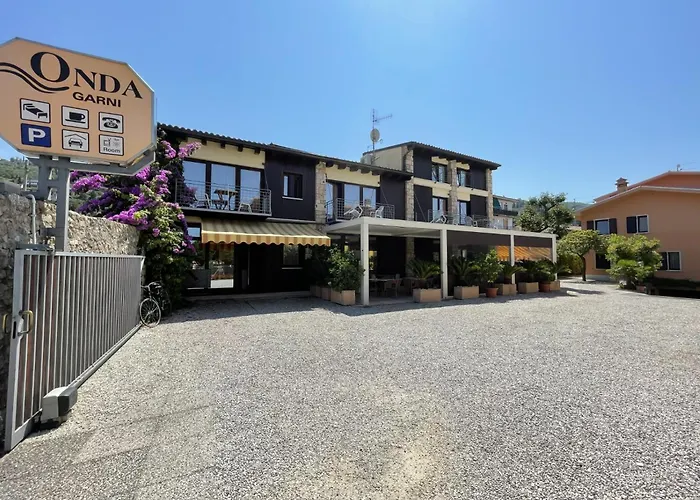 Hotel Garni Onda Torri Del Benaco